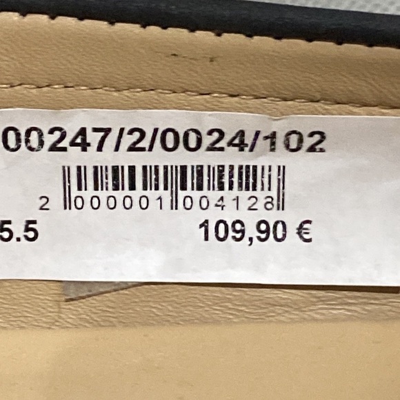 Wirth "NWOB" Women's Gray Suede Tassel Slip On Original Moccasin Loafers Sz 5.5 - Picture 9 of 11
